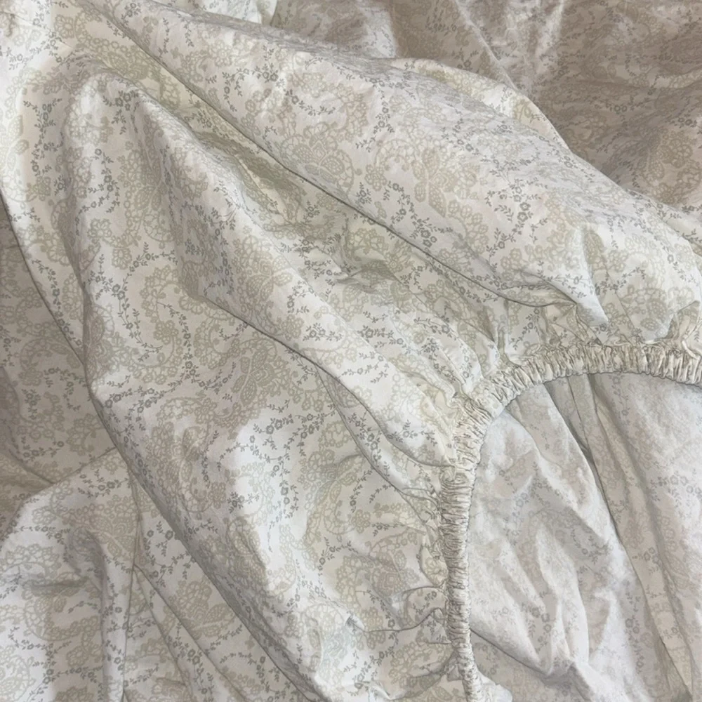 Simply SHABBY CHIC Lace Floral Stitch Simply Shabby Chic Standard Ditsy Twin